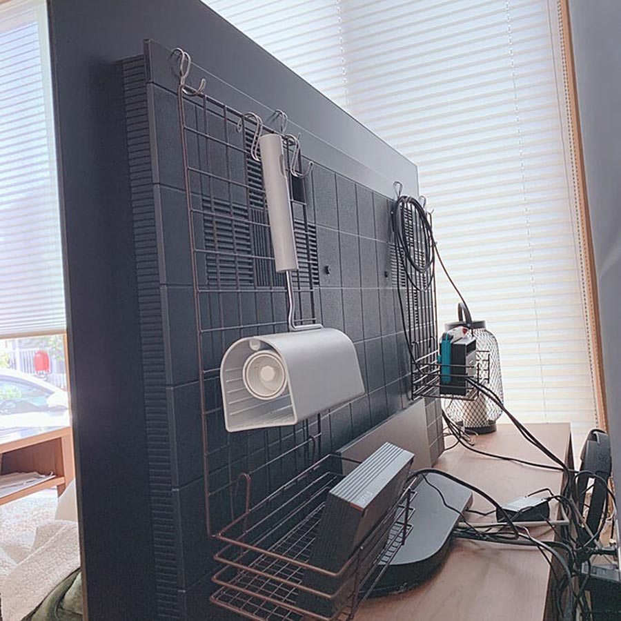 王炸级收纳术！榨干门后空间，连电视也不放过，多挣10㎡储物空间