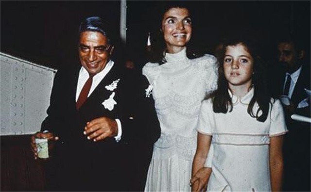 美国总统肯尼迪妻子图片,肯尼迪夫人杰奎琳嫁给船王