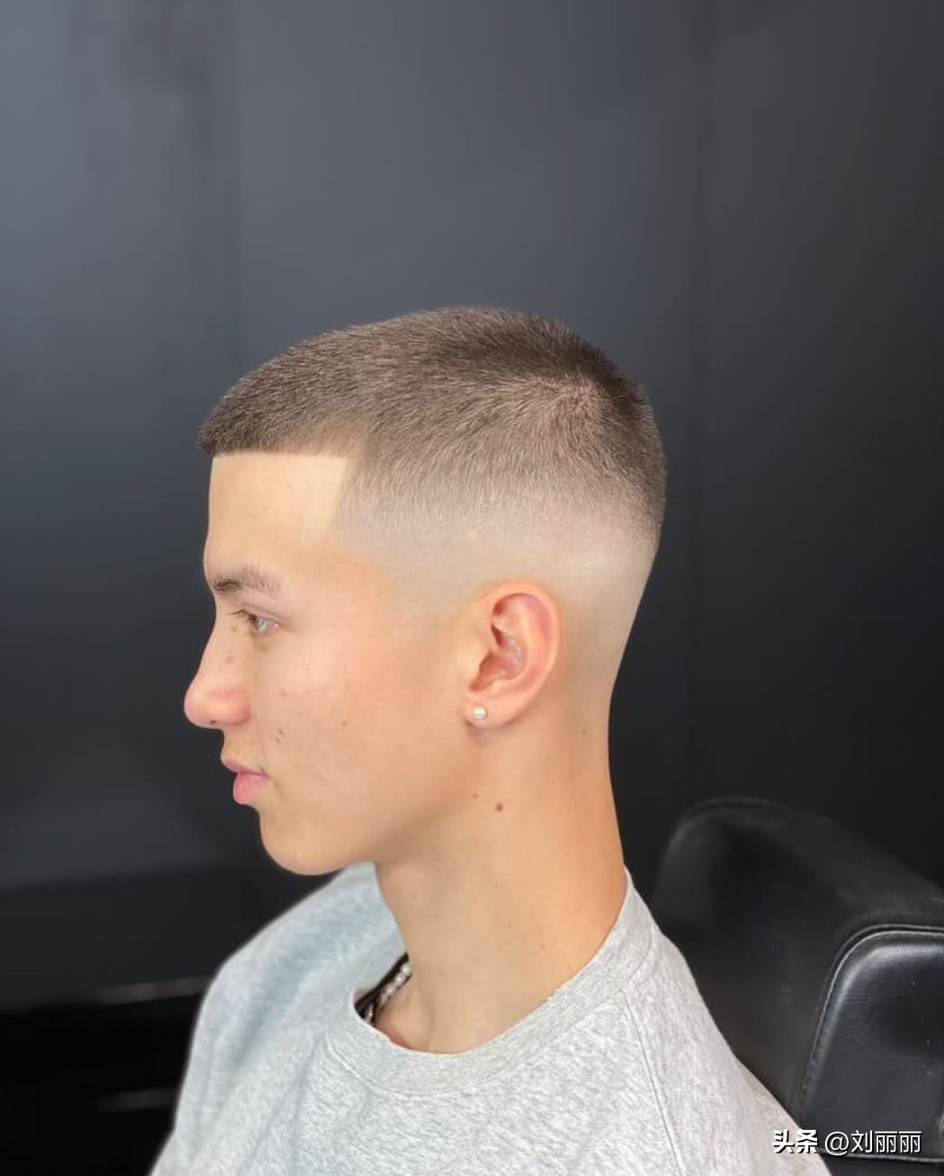 欧美短发型2021流行男士发型,40岁男士发型2021流行发型