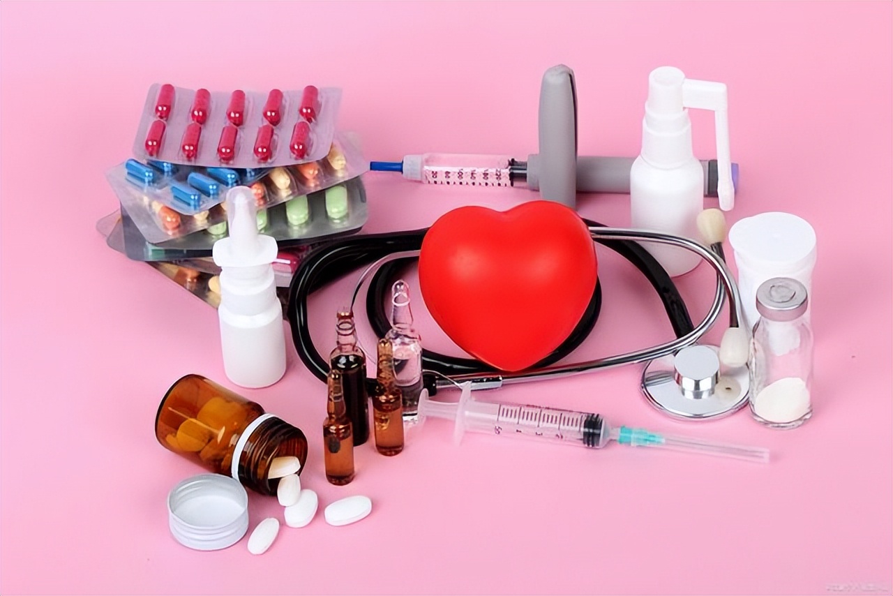 药疹的常见病因与护理方法,药疹的症状和治疗首选药