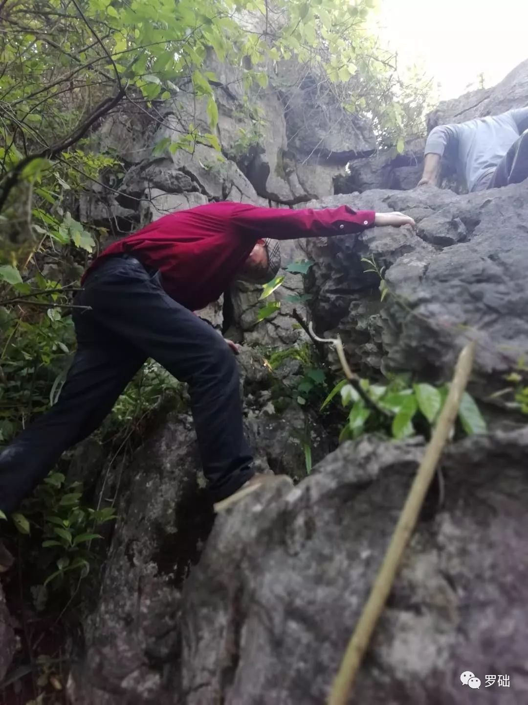 鐭虫湪灞卞,鐭虫湪瀵ㄥソ椋庡厜