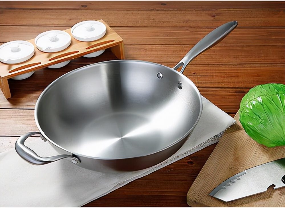 炒菜锅怎么选铁锅不锈钢锅不粘锅,什么锅好用又不粘锅无涂层铁锅