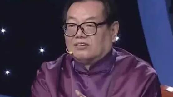 老太带金钗鉴宝专家帮销毁赝品,老太太带着文绣的金钗鉴宝