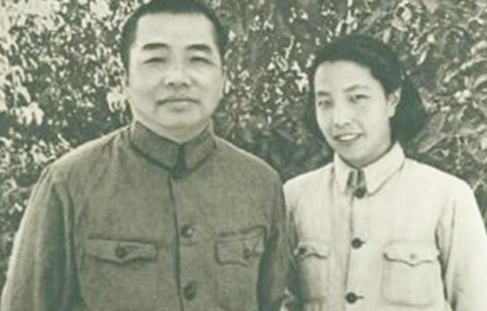 十大元帅夫人新中国成立后都担任什么工作，1955年有几人授衔
