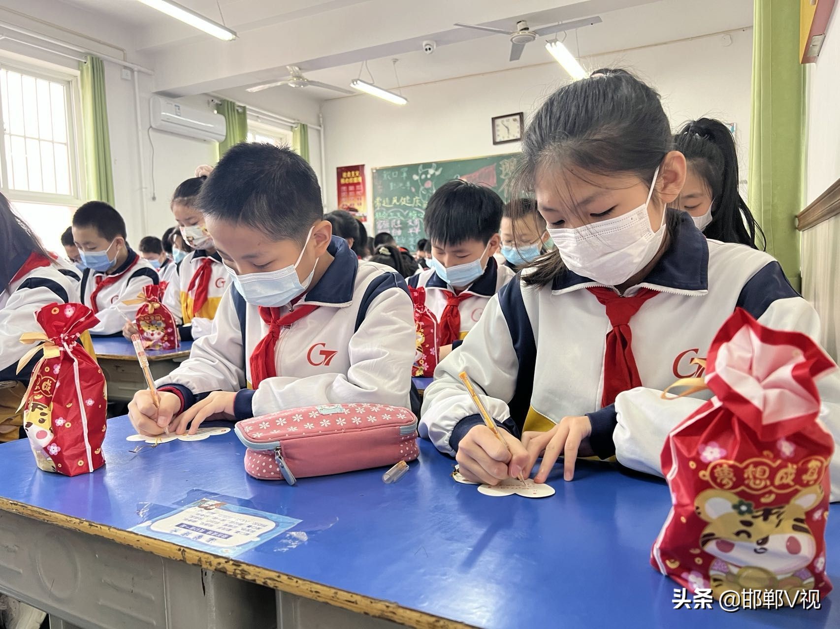 丛台区曙光小学誓师大会,丛台区曙光小学一二年级搬西校区