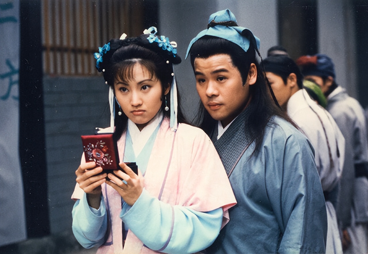 邵逸夫认她做红颜，向华胜为她抛弃张敏，张玉珊不嫁豪门自成豪门