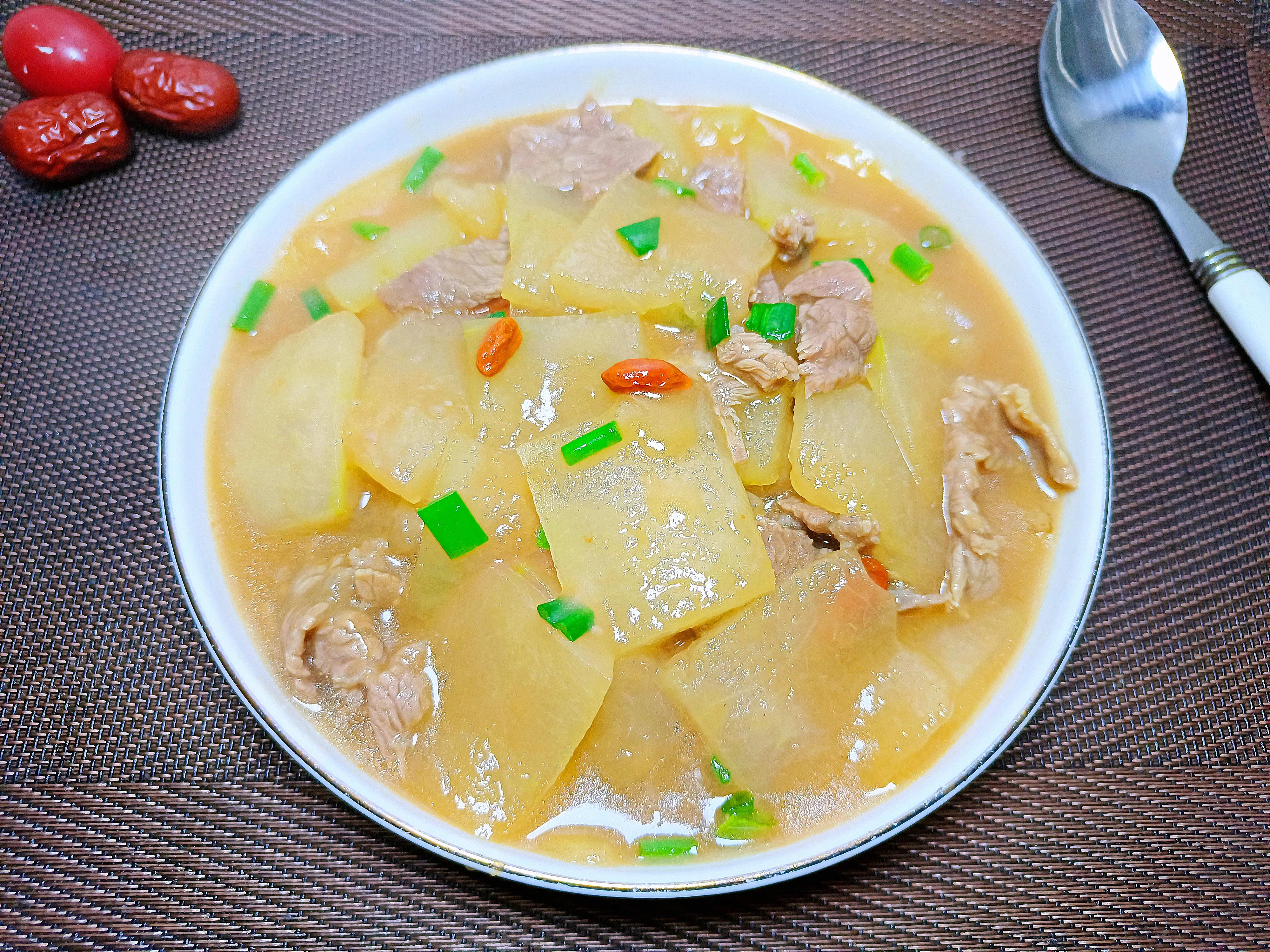 小满吃什么传统食物和水果,小满到了多吃些什么好