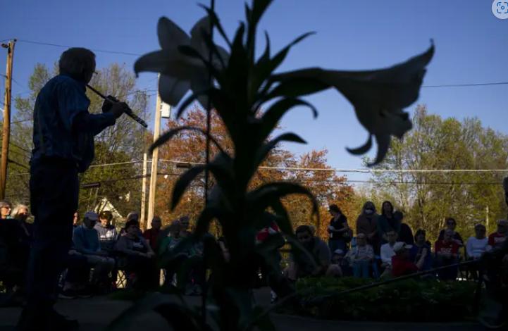 警方称，路易斯维尔射手在当地经销商合法购买了他的枪