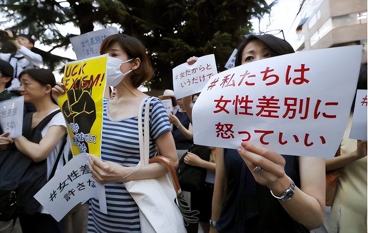 日本色情业为何如此发达？年产值700亿美元，超过国内生产总值1%