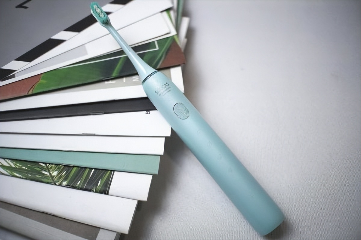 usmile和飞利浦电动牙刷测评,买电动牙刷好还是冲牙器好