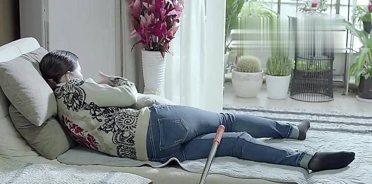 儿媳眨眼逼我说退休金只有3000，亲家跟我不一样