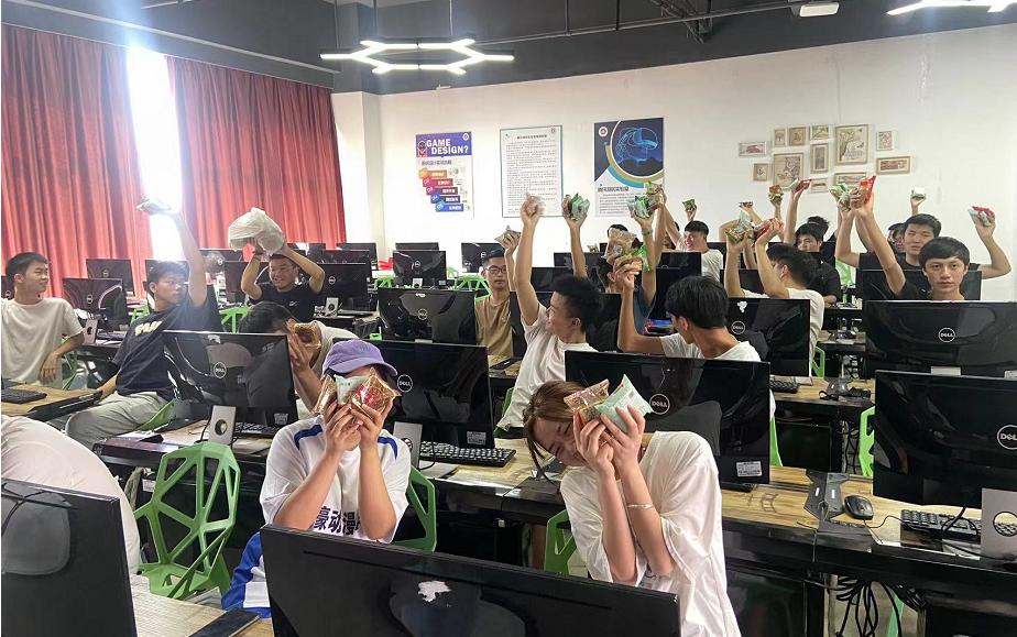 宝德网络-双节缘聚ICT，思念感恩撞满怀