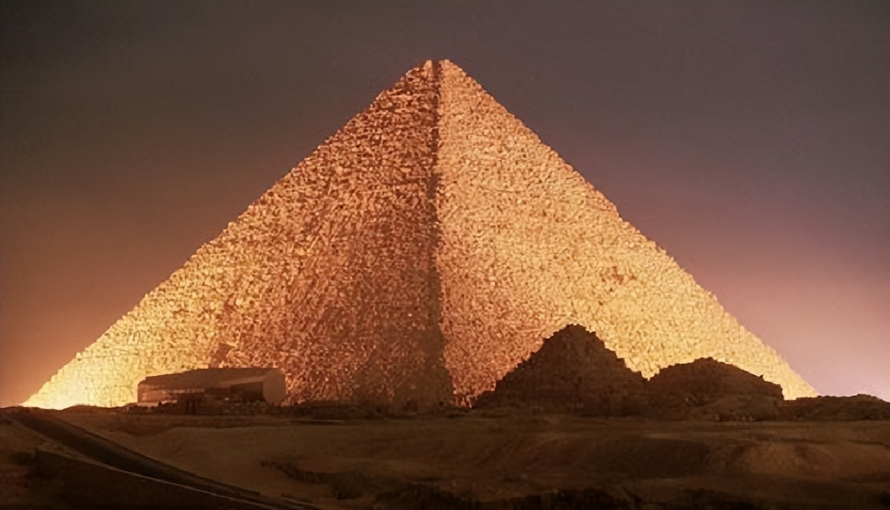 金字塔距今是4500多年吗,4500年前的金字塔还原图