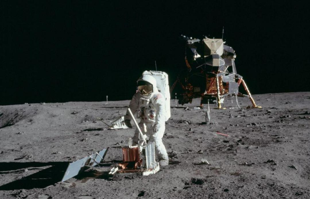 俄罗斯登月成功是哪一年,关于美国载人登月的真实性