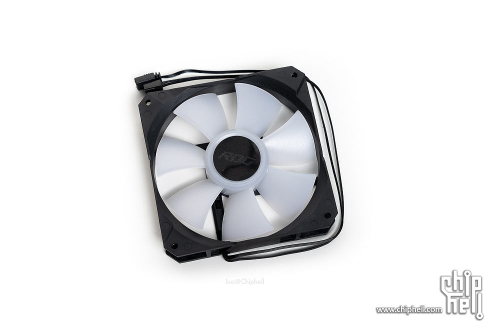 华硕tufgaminggt502弹药库白色,华硕gt502机箱黑橙搭配