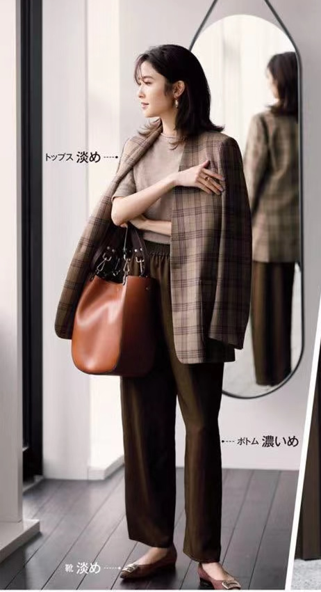 这些颜色穿在一起显白又高级,秋冬穿棕色系真的太显白了