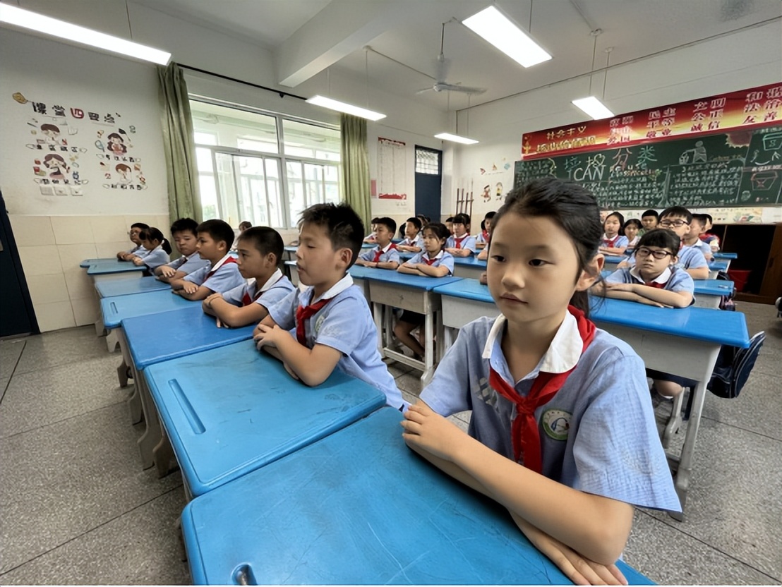 绾㈤宸句簤褰撹拷姊﹀皬鍕囧+,杩芥ⅵ绾㈤宸句簤褰撻澶撮泚