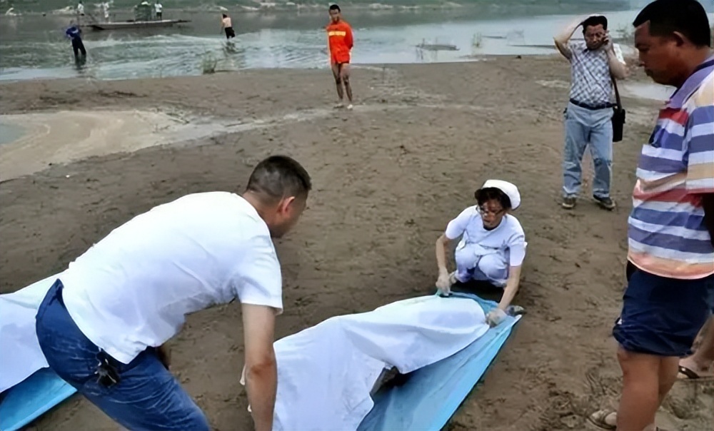 2020年，江苏17岁高二学生跳河自杀，留下遗言：班主任逼死我的