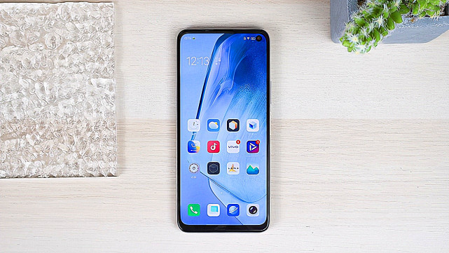 性价比手机目前最值得入手的一款,现在性价比最高的是哪一款手机