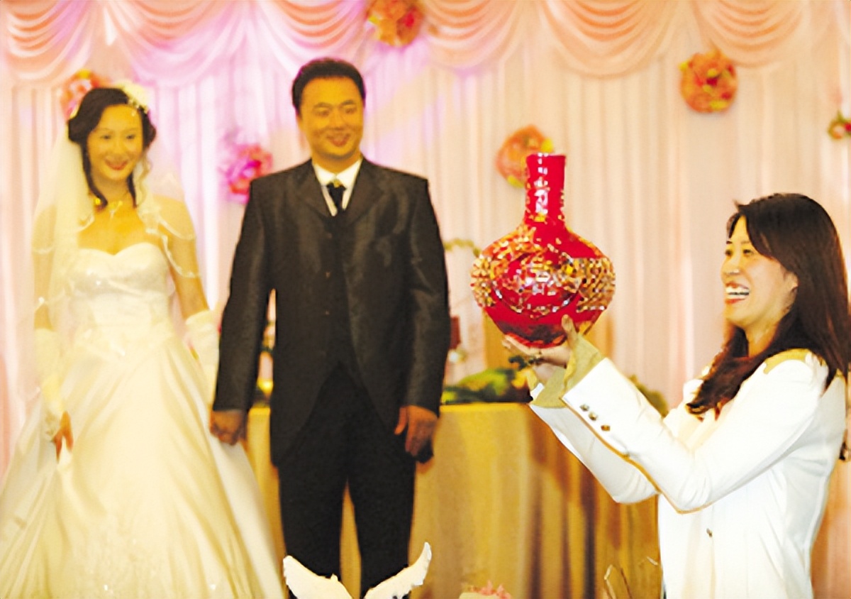 高崚张军羽毛球夺冠,高崚张军悉尼奥运会混双视频