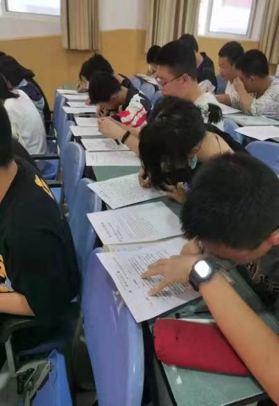 创新绵实丨聚焦新高考（三）：佳晴有新“课”，青衿自有“程”