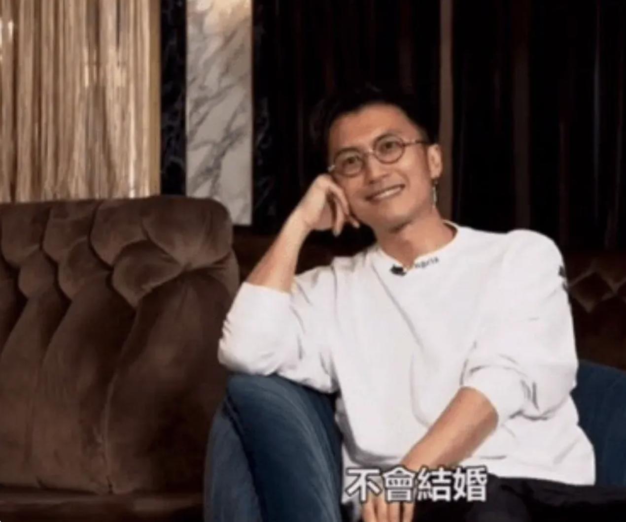 谢霆锋王菲复合后牵手视频,王菲和谢霆锋复合是哪一年