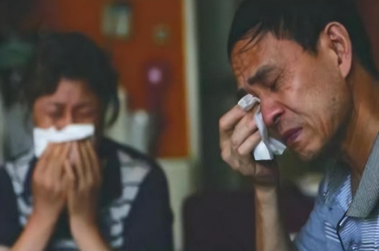 11年前卖肾小伙现状,10年前为了苹果手机卖肾的男孩