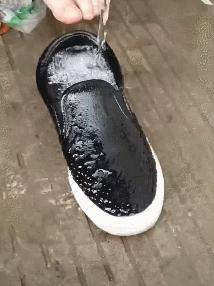 买新车适合发朋友圈的低调句子,朋友圈提新车评论