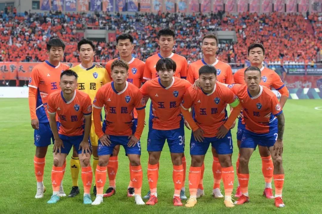 今天中乙最新战报消息,青岛红狮1比0大连智行的进球