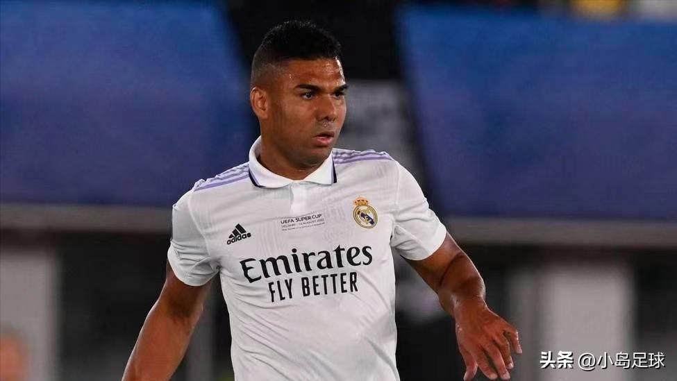 足球场上球员位置示意图,足球场上十名队员的位置