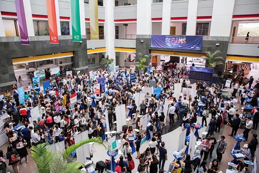 新加坡sim管理学院和分校哪个好,新加坡sim管理学院排名