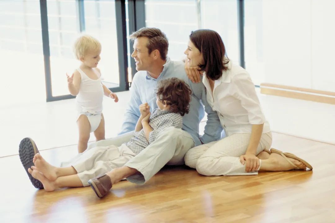 木地板通铺起拱能自己恢复吗,已经铺好的木地板不平怎么补救