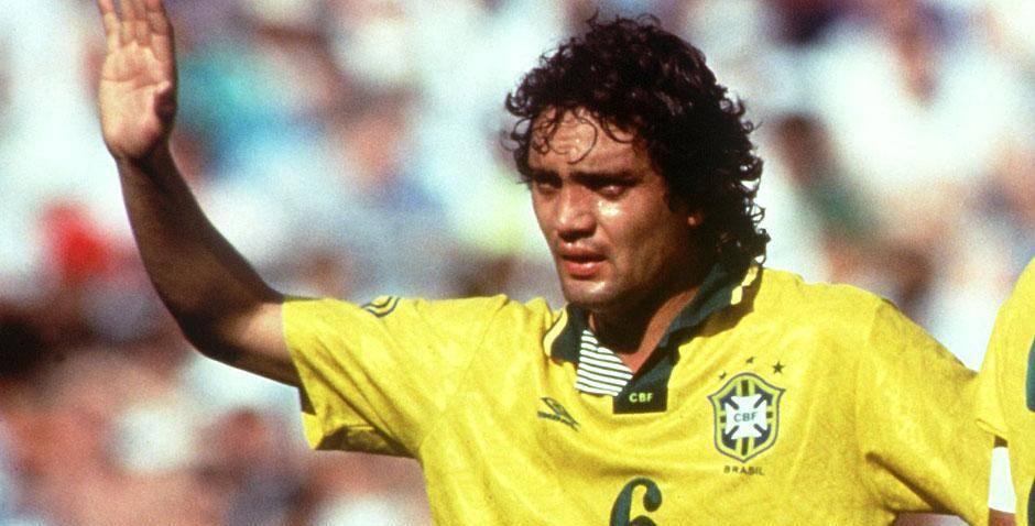 偷窃、下毒、车震、巫术，还有性放纵：世界杯历史上的冷故事