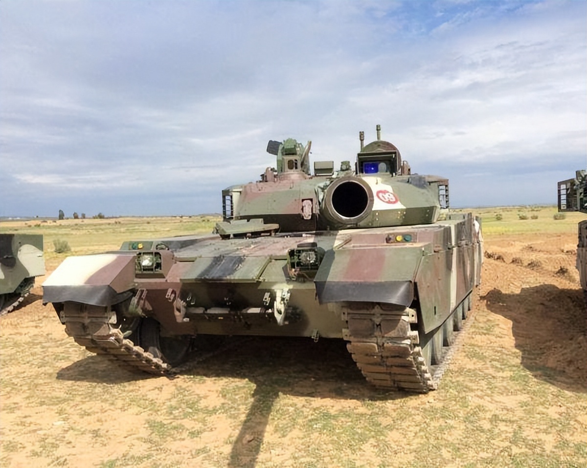 巴基斯坦首次展示中国vt4坦克,巴铁进口vt4主战坦克视频