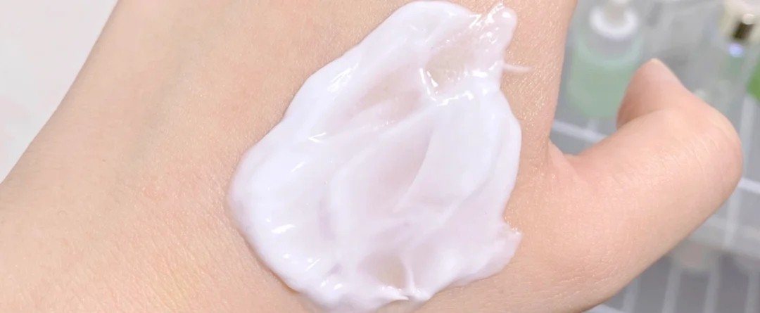 面霜保湿不油10多块钱,面霜百元以下推荐