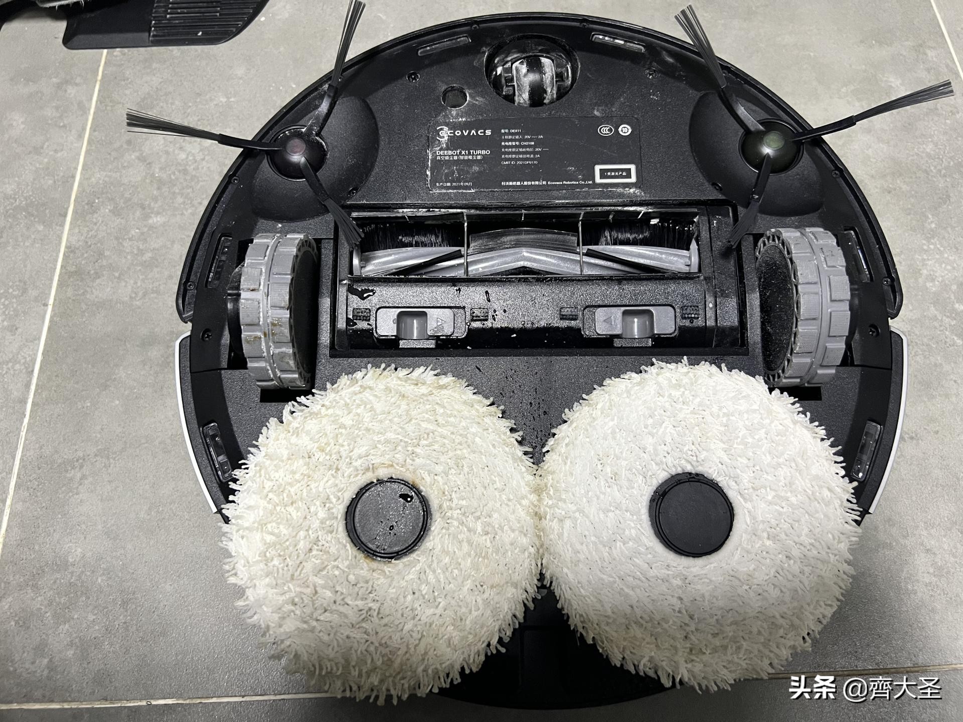 扫地机器人拖地震动和旋转哪种好,机器人旋转拖地和震动拖地