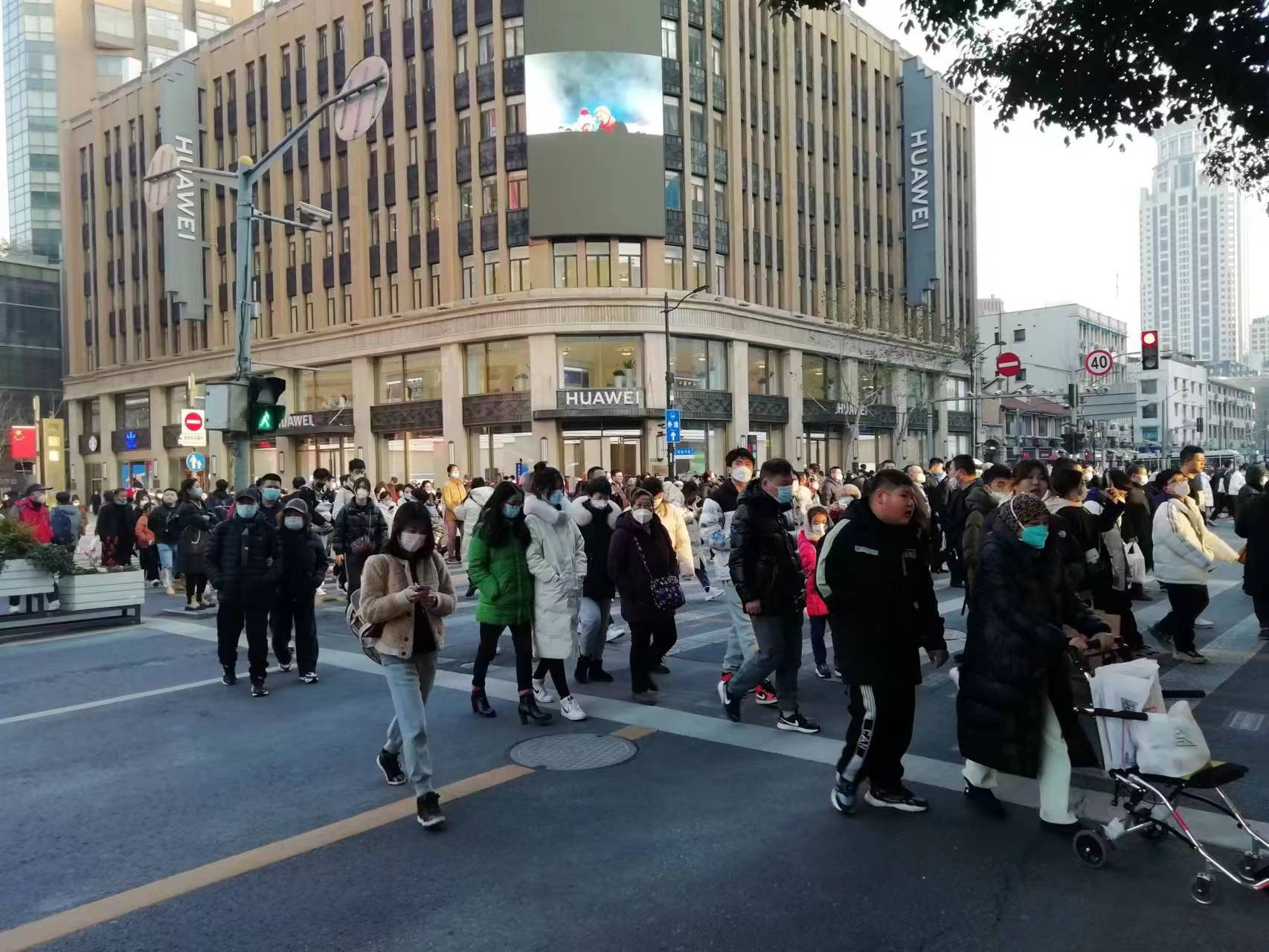 治理自媒体乱象要斩断利益链,重拳整治网络自媒体乱象