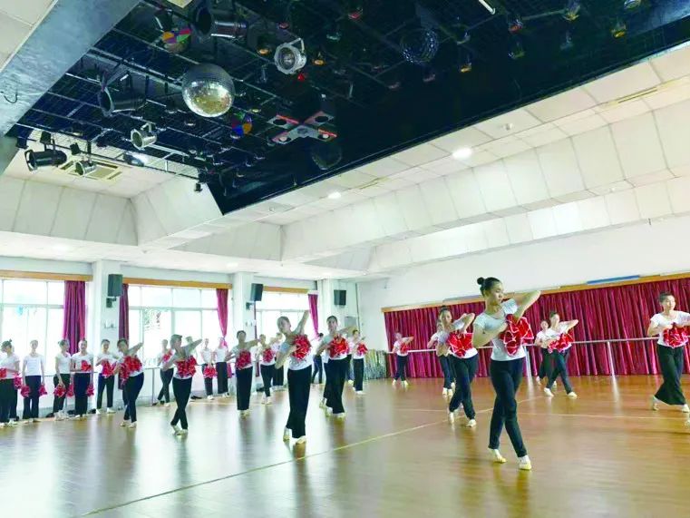 广州十大公办技校中专学校,广东广州十大技校排名中专