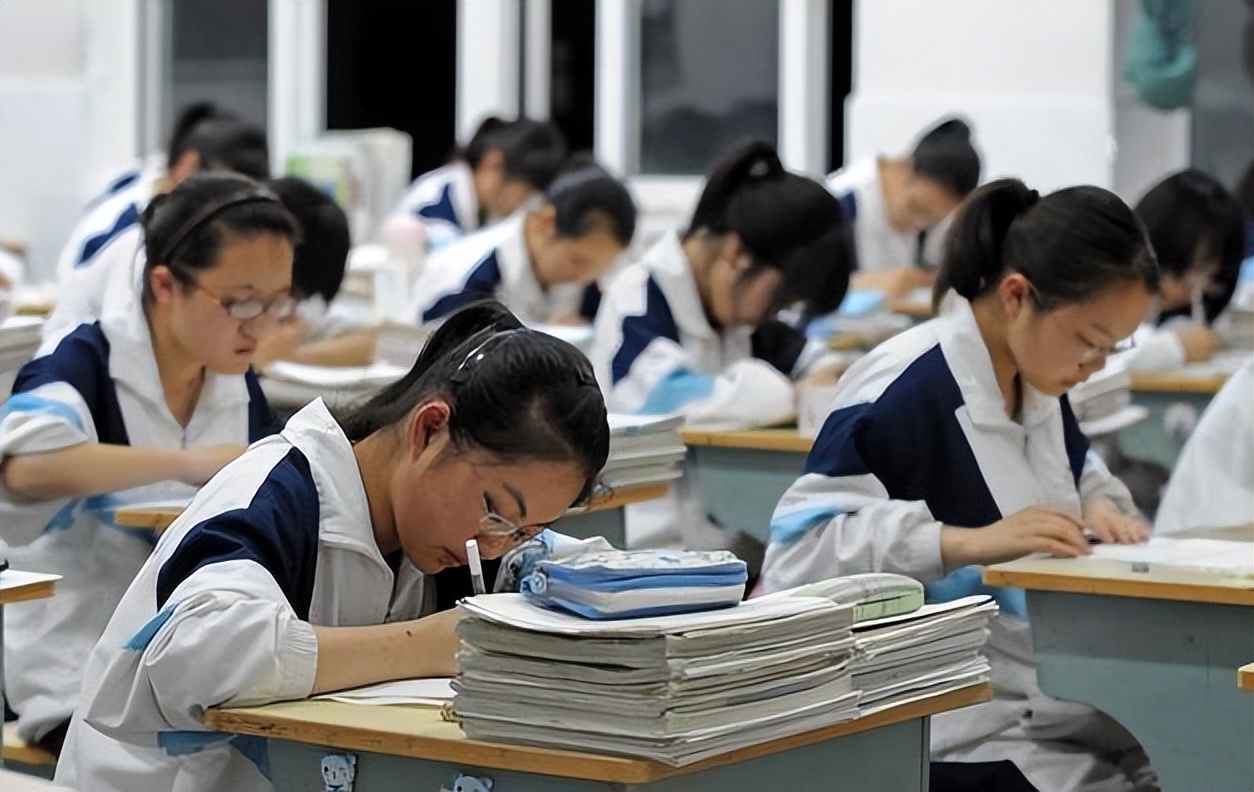 未来五年文科最好就业的行业,未来五大文科热门行业