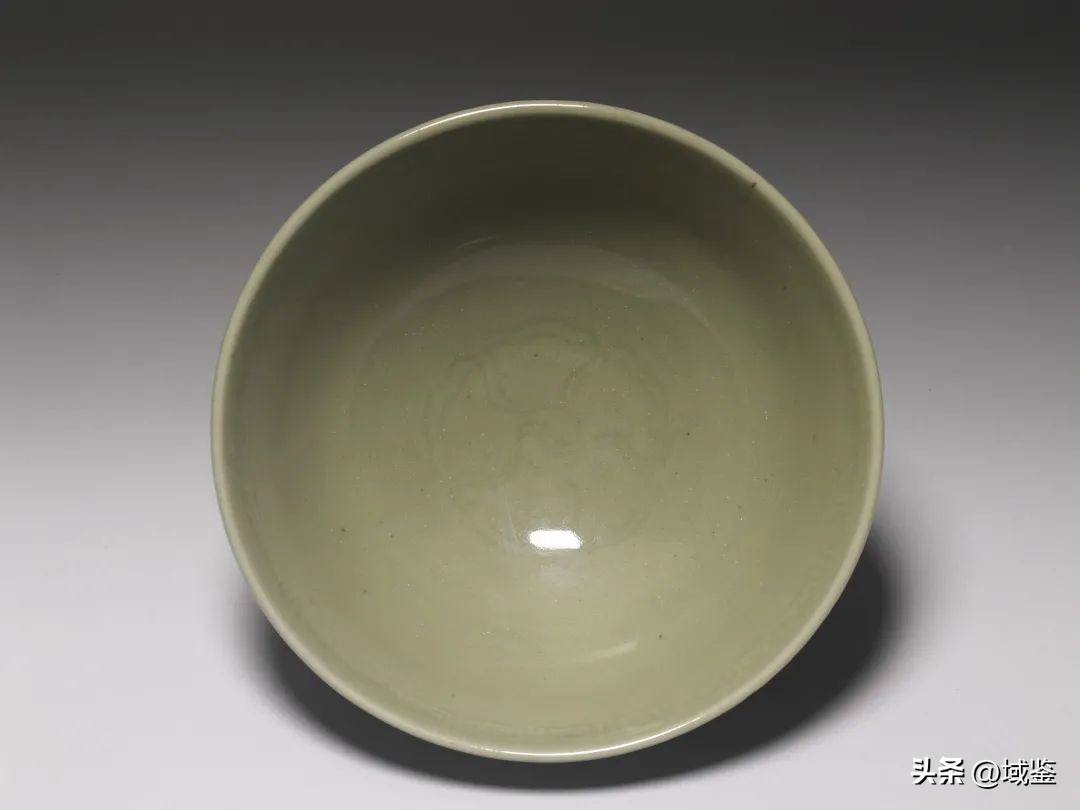 南宋龙泉窑梅子青釉图文,顶级龙泉窑青釉