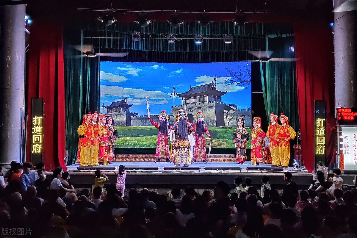 戏曲传承震撼视频,中国人在外国震撼演出戏曲