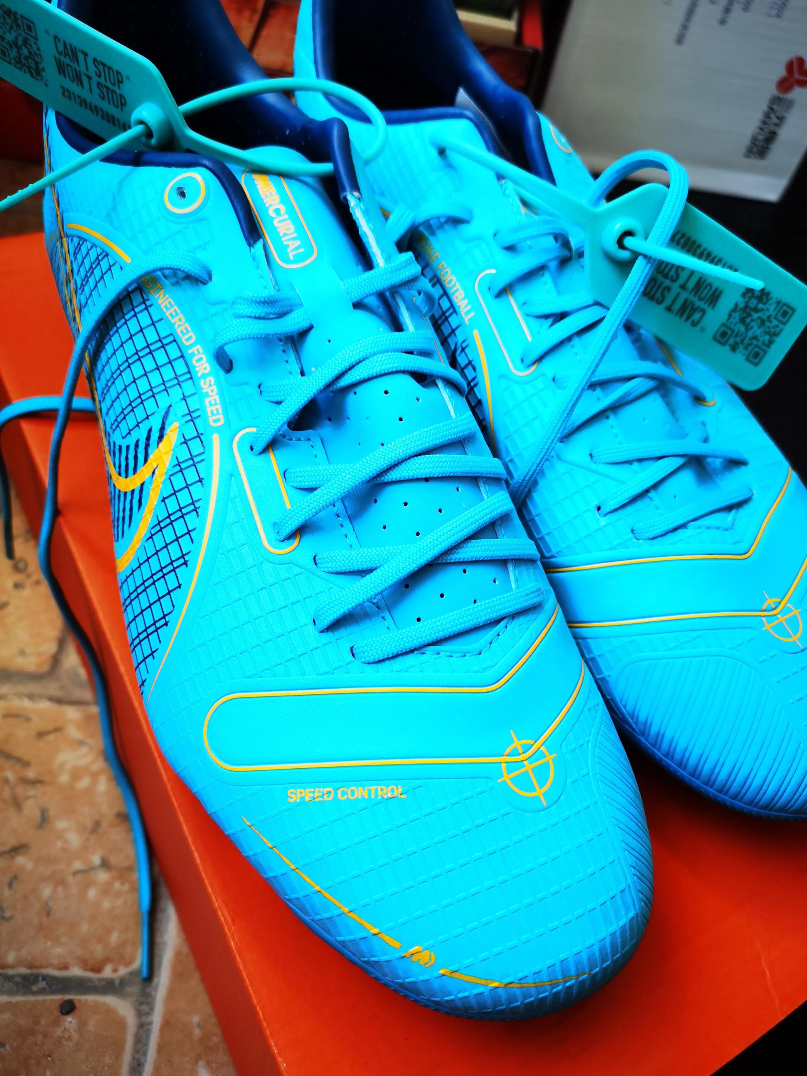 刺客14阿迪,刺客14西瓜红色鞋