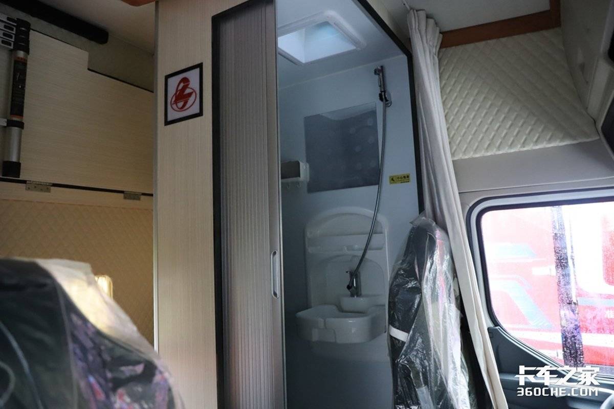 能洗澡做饭的床车,能洗澡带大床的房车