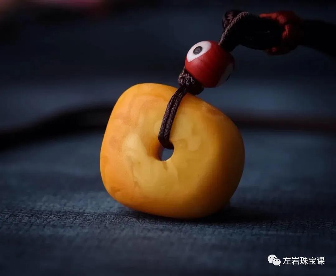 传世经典老蜜蜡,老蜜蜡的韵味是什么