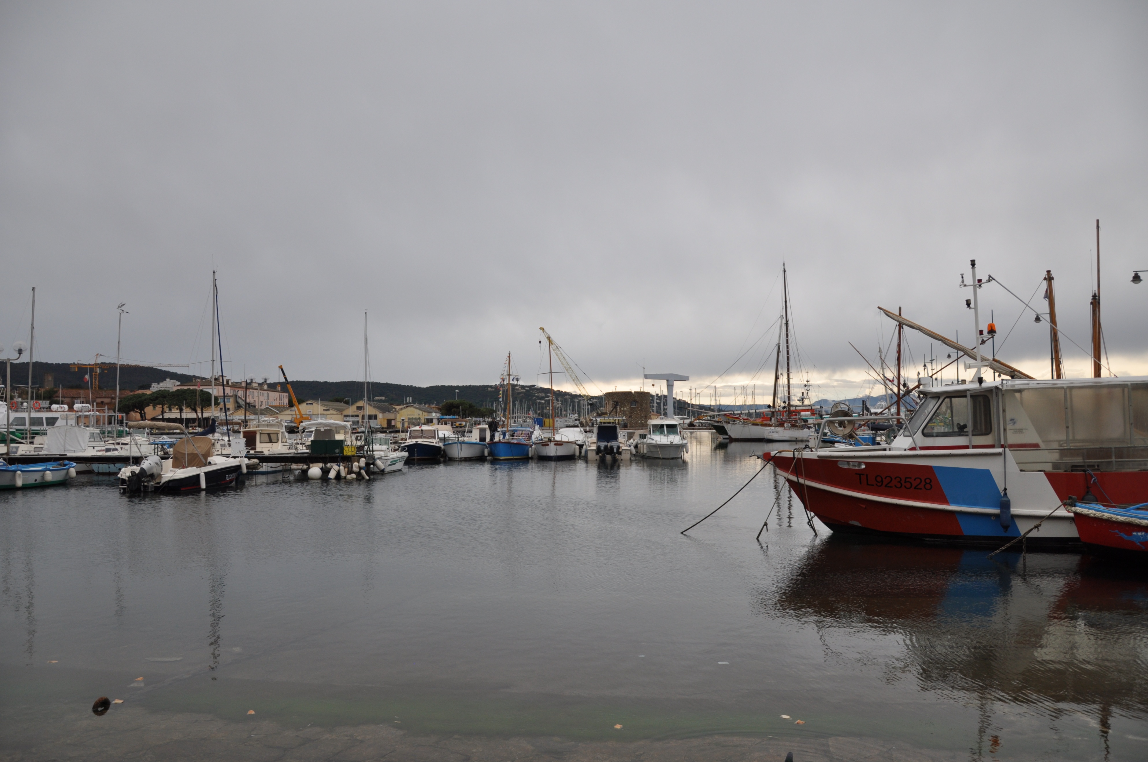 圣特罗佩蓝玛奇朵米色,圣特罗佩hermes