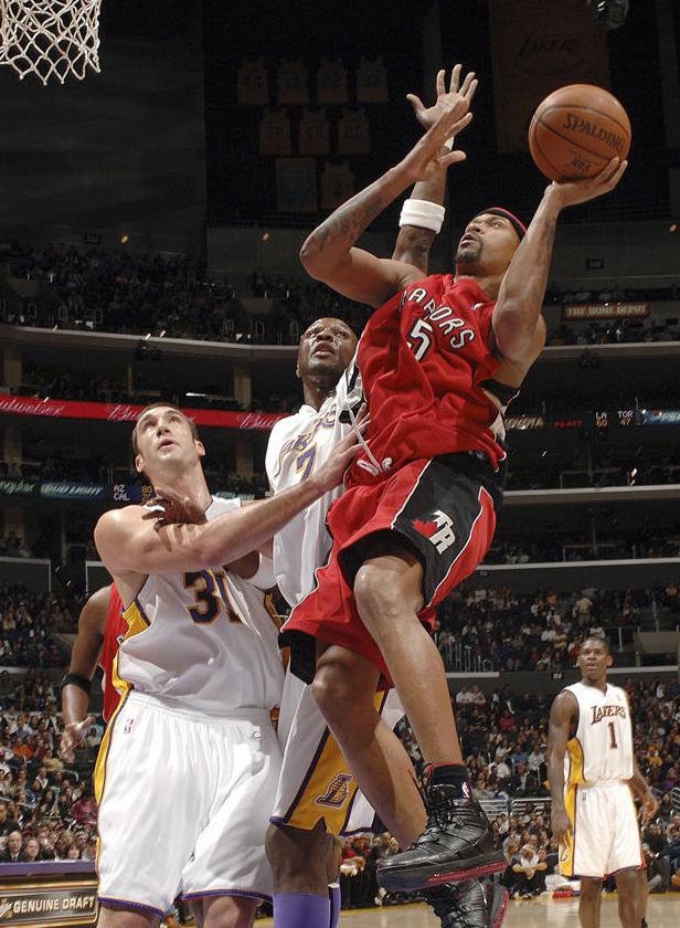 科比曾经是nba第一人吗,科比生涯总得分超过艾弗森