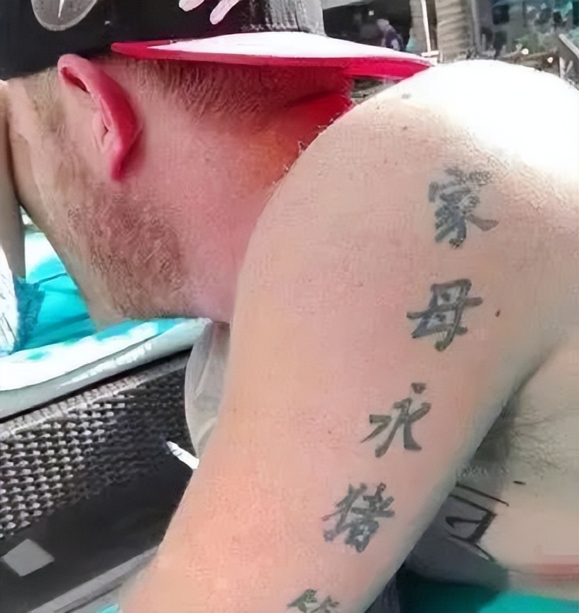 老外纹身汉字,老外汉字纹身