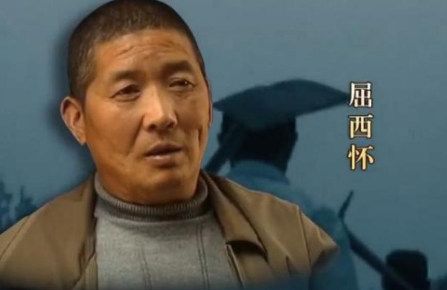 河南村民挖出国宝价值,老农山上捡到金片上交国宝