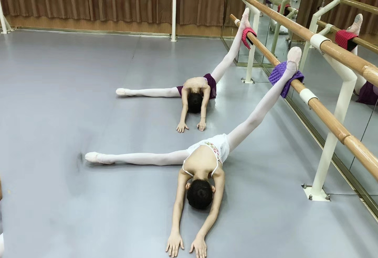 舞蹈男生训练的日常,舞蹈素质和技巧训练有哪些