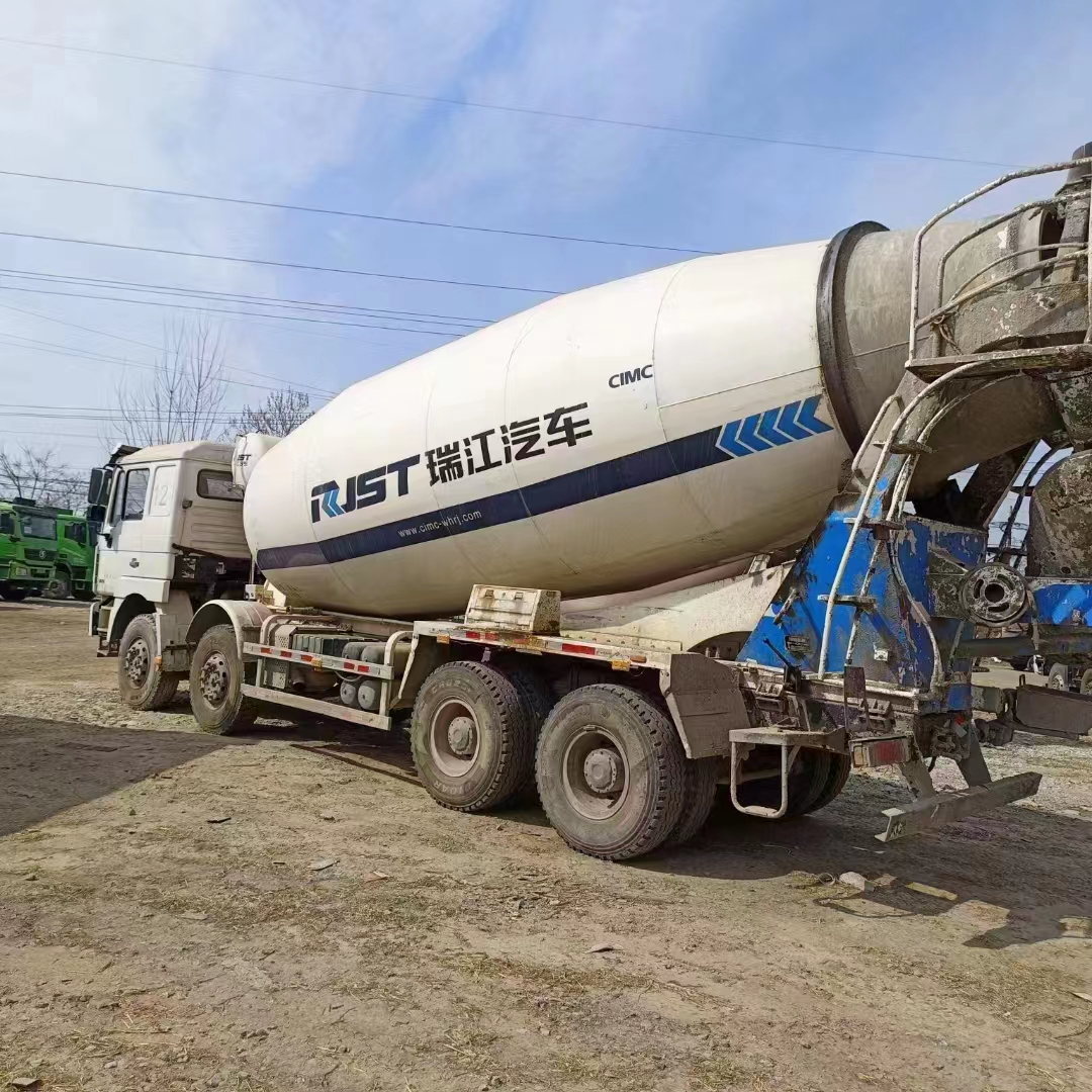 二手罐车搅拌车12方的,12方二手搅拌车